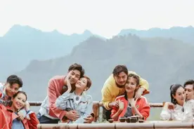 《婆婆和妈妈》官宣夫妻，其他女星都是婆婆参加，只有一对是亲妈图片
