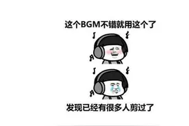 昨天和女朋友一起去理发店做洗头图片