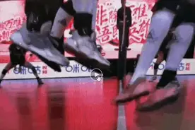 踩了他人的脚为什么自己会崴脚？兼谈刁琳宇与李盈莹图片