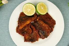 秋天了，吃这种海鱼正当季，鱼肉香嫩细腻，周杰伦都把它写进歌里图片