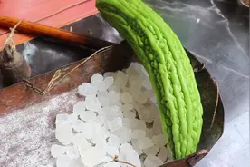 教你苦瓜不苦新做法，不炒不煎营养翻倍，好吃又好做图片