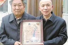 河南老农发现朱元璋真人画像，朱氏后人祖传600年，专家建议上交图片