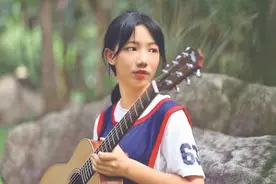 优秀！“05后”深圳女孩原创音乐短视频走红图片