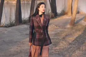这5组莫兰迪配色穿搭，适合黄皮肤女生的搭配，温柔显白又显高级图片