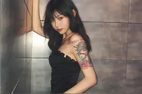 95后 坐拥上亿资产——机车女神优秀的抖音网红 爱爱爱了！图片
