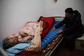癌症疼痛难忍，大儿子主张安乐死，小儿子报警索赔图片