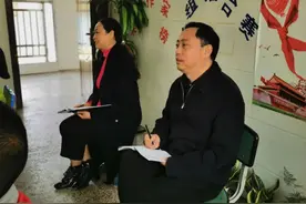 安岳东方红小学校长王福仁：不言春风苦，只为桃李芳图片