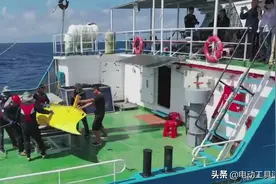 西工大造出中国首款仿蝠鲼潜水器，1025米海试成功，背后有何深意图片