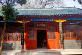 缅怀革命先烈事迹，弘扬爱国奋斗精神图片