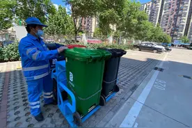 这个村给村民发带编号的垃圾袋，分类有误可溯源图片