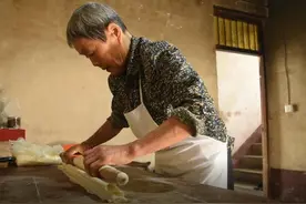 71岁陕西奶奶用一碗面征服275万人，网友：看完直流哈喇子图片