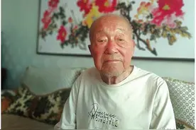 铁人是病房最“不老实”的患者图片