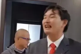朱之文儿子大婚现场曝光，大衣嫂一身旗袍现身，意外成全场焦点图片