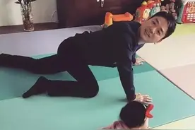京东刘强东的豪宅曝光，不知道还以为是皇宫，装修也太豪华了图片