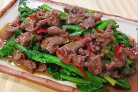 潮汕芥兰炒牛肉全教程，牛肉怎么炒又好吃又嫩？秘诀在这里图片