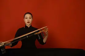 成都人 | 董小闻，拉着二胡闯天下的武侠女图片