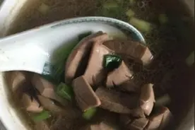 这汤常喝，腰腿有劲，干活不累，5块钱煮一碗，实惠又美味图片
