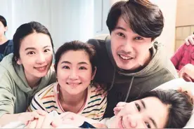 Ella公开分娩视频，网友感叹母亲伟大，我却眼馋她的生产环境图片