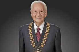 《功勋》中，黄旭华靠玩具造出核潜艇引观众怀疑，历史真如此吗？图片