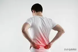 男子腰痛10年，根源竟是上完"大号"后的一个习惯动作…图片