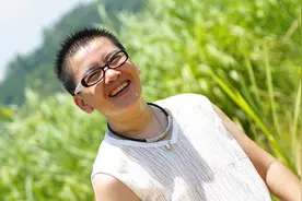 15年前，那个受不了自己是女人而做变性手术的姑娘，如今怎样了？图片
