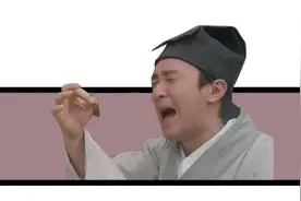 为了杀死蟑螂，年轻人把巨型蜘蛛买空了图片