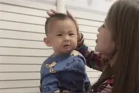 被小姨带过的娃，才叫“有童年”，奶奶带娃已落伍，小姨才是正解图片
