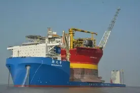 移动的海军基地：移动半潜船全球仅两个国家拥有，中国数量最多图片