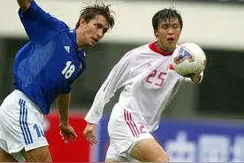 前国脚张玉宁执掌教鞭，出任青岛黄海U19主帅图片
