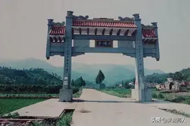 浙江老照片：20世纪90年代金华市千年古刹大佛寺景象图片