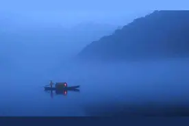 年轻人，如果你没人脉，学会“伪装”自己，人缘越来越好图片