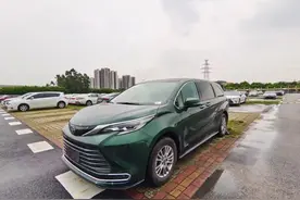 国产赛那实车曝光，第二排座椅有升级，第三排座椅还能“躺平”图片
