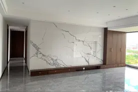 辛苦一年终于完工，打扫干净还没布置家具，大大的落地窗真舒适图片