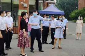 长春市副市长贾丽娜到宽城考区视察高考准备工作图片