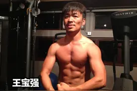 5大男星腹肌，彭于晏血管暴起，黄晓明腹部像妊娠纹，鹿晗2块腹肌图片