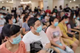 被困在上海“求子公寓”的女人们：不生孩子，人生就不完整吗？图片