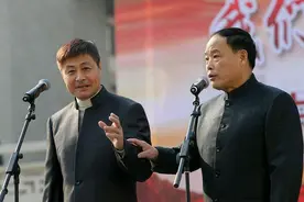 天津相声名家赵心敏，培养出了优秀的继承者，台上砸挂有过人之处图片