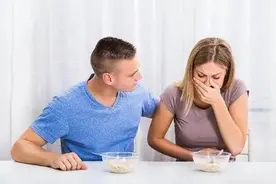 怀孕后，为啥有人狂吐，有人却像没事人？专家：与这4点密切相关图片