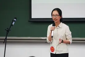 一等奖作文《下楼去》，写文化传承，被称“神作”图片