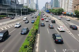 北京开学时间定了；限速60时超速50%不再扣分罚款......图片