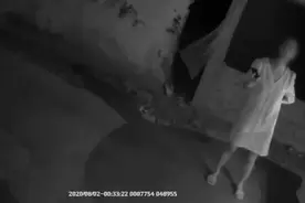 男子和别的女人喝酒，愤怒妻子深夜举报！民警现场被咬伤，目前丈夫已被拘图片