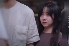 以家人之名：子秋跟亲妈说出回国实情，尖尖在门外听到，瞬间崩溃图片