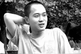 高考钉子户张非，参加四次高考，集全了清华北大复旦的录取通知书图片