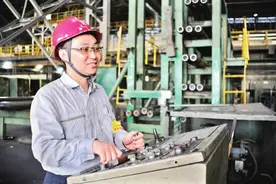 丁炜：爱琢磨的作业长图片