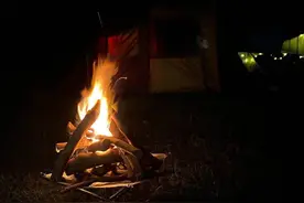 人生最好的旅行就是你在一个陌生的地方发现一种久违的感动图片