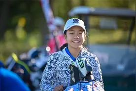 刘国梁女儿再夺高尔夫冠军！现在爸爸是她的榜样，未来她是爸爸的骄傲图片