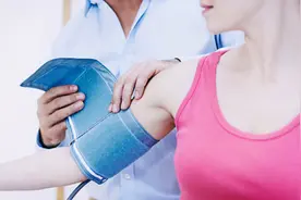 在家测血压到底准不准？医生：注意这3点，测血压更准确图片