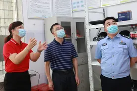 龙校检查督导高考安保工作图片