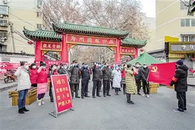 莫道春光难揽取 棉纺街道党旗红：中原区棉纺路街道办事处疫情防控和复工复产“双统筹”图片