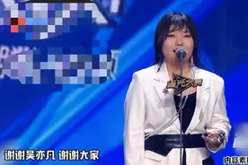 李雪琴删除吴亦凡相关微博后更新动态，评论区吴亦凡粉丝不依不饶图片